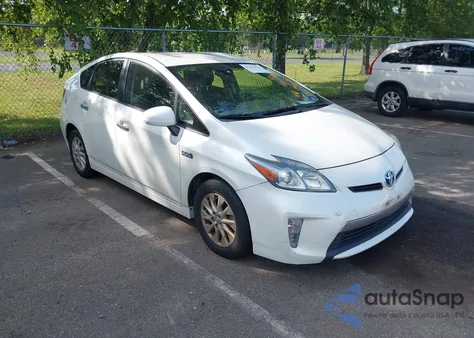 2013 Toyota Prius Plug-In z USA, uszkodzony, nr VIN JTDKN3DP5D3045118
